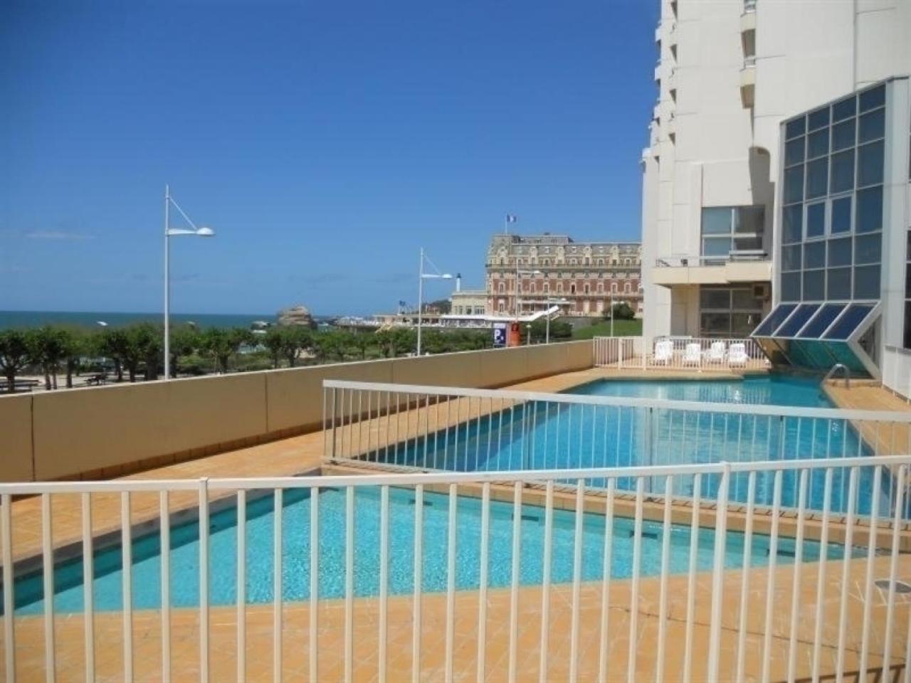 Charmant Studio En Centre-Ville Avec Piscine Proche Grande Plage - Fr-1-3-410 بياريتز المظهر الخارجي الصورة